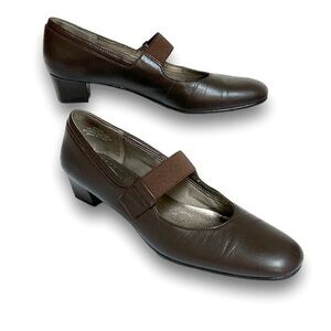 David Tate Women's brown leather Pumps‎ size 6.5 (1356)